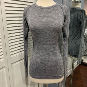 Lululemon swiftly tech long sleeve shirt